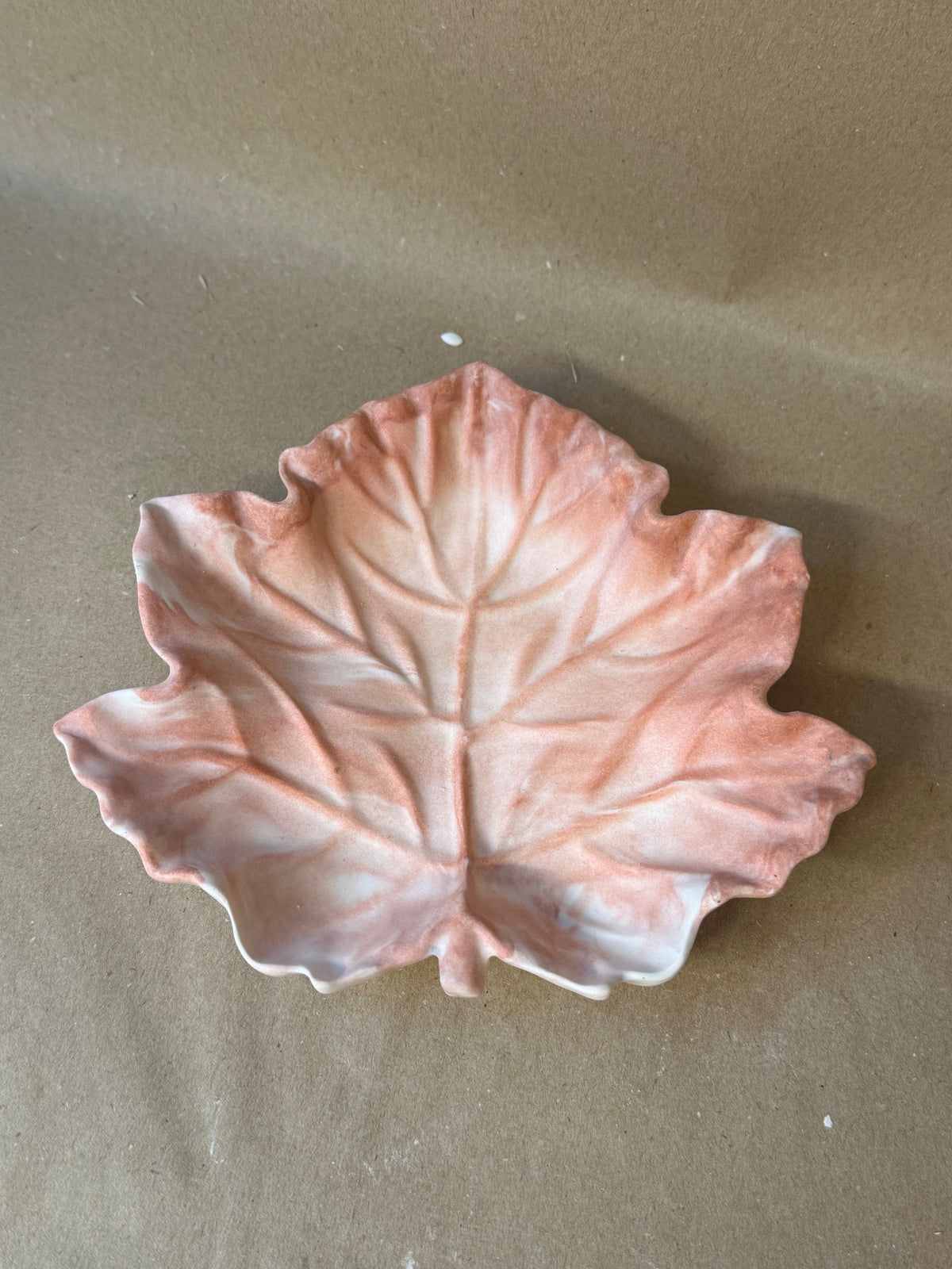 Leaf tray