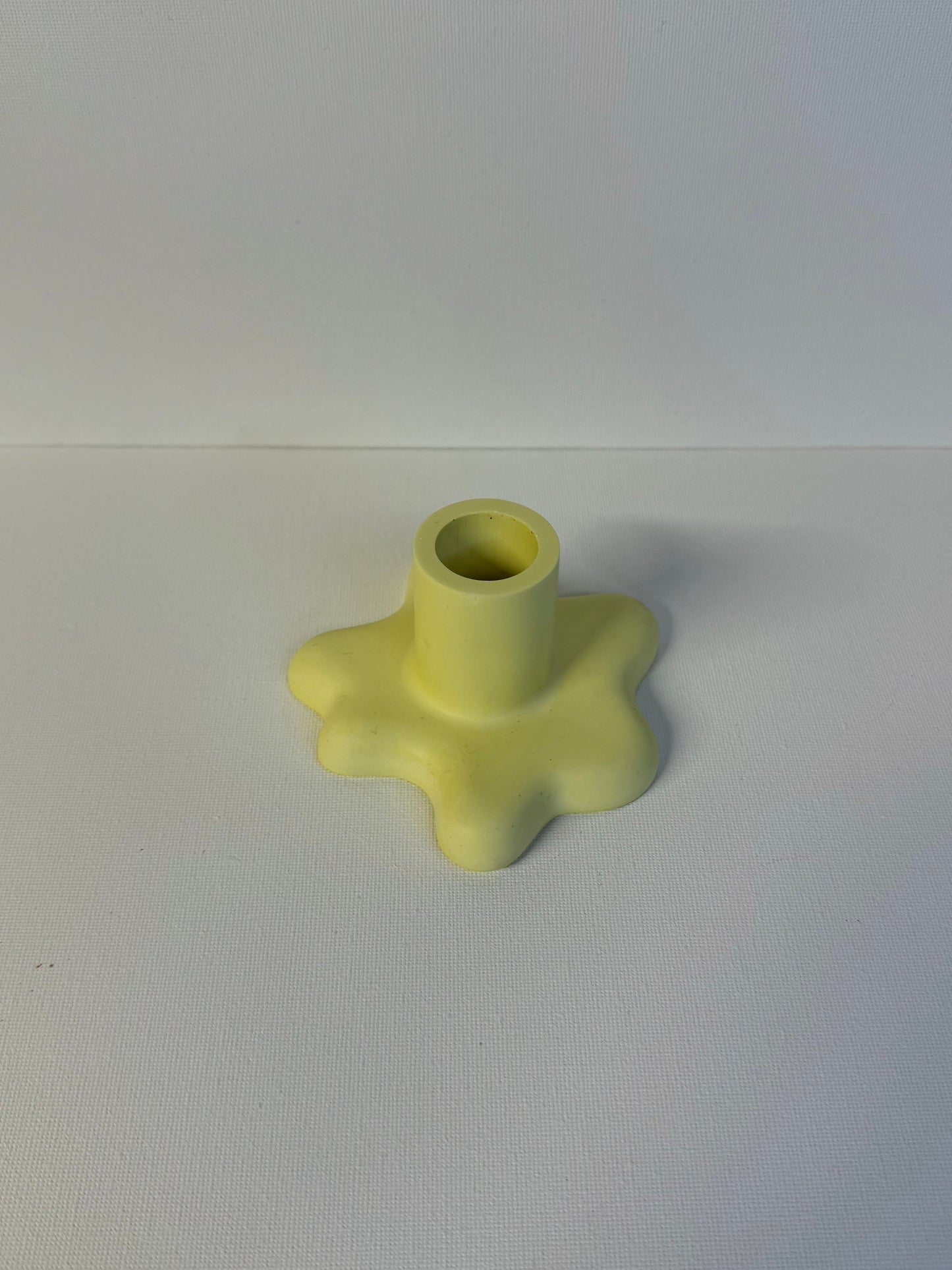 Wavy Candle Holder
