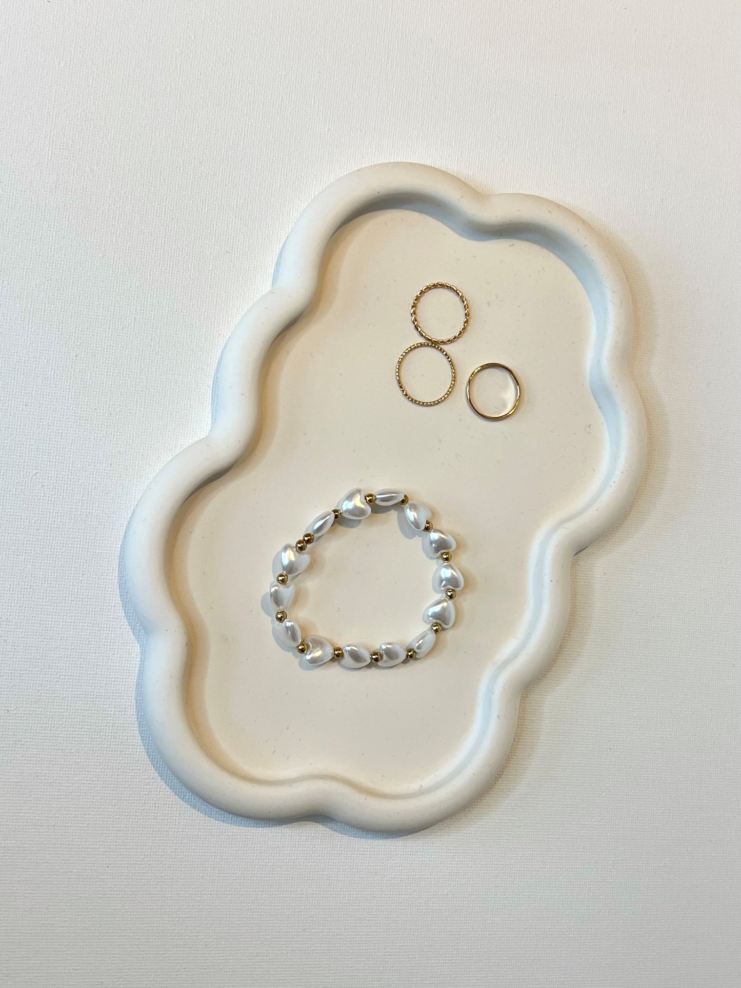 Cloud tray